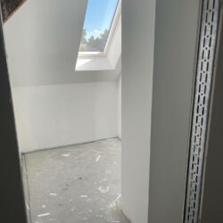 Dachgeschoßausbau zu 2 Eigentumswohnungen im Umfeld von Mittenwalde