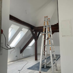 Dachgeschoßausbau zu 2 Eigentumswohnungen im Umfeld von Mittenwalde