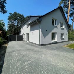 Doppelhaushälfte im Ortsteil Senzig